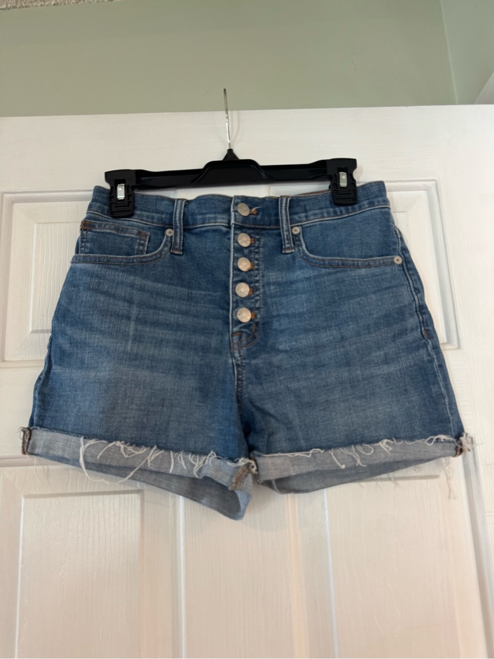 Madewell High-Waist Button-Front Denim Shorts in Washed Blue